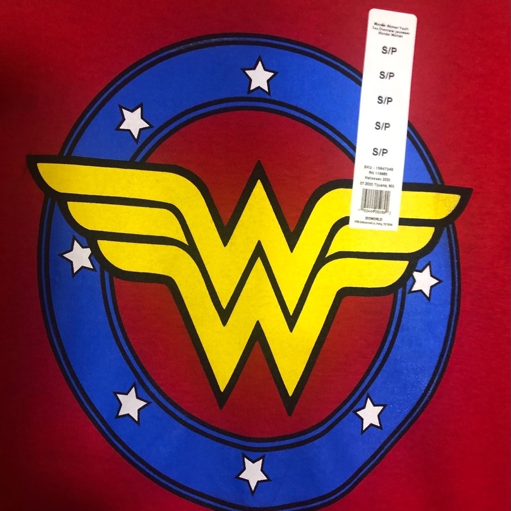 Wonder Woman™ Tee - Picture 3 of 9